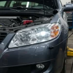 Faruri nefuncționale: cauze comune, diagnostic și soluții. Probleme electrice, siguranțe arse, becuri defecte. Ghid auto pentru reparații eficiente.