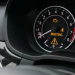 lampa-de-avertizare-principala-(master-warning-lamp)-este-un-indicator